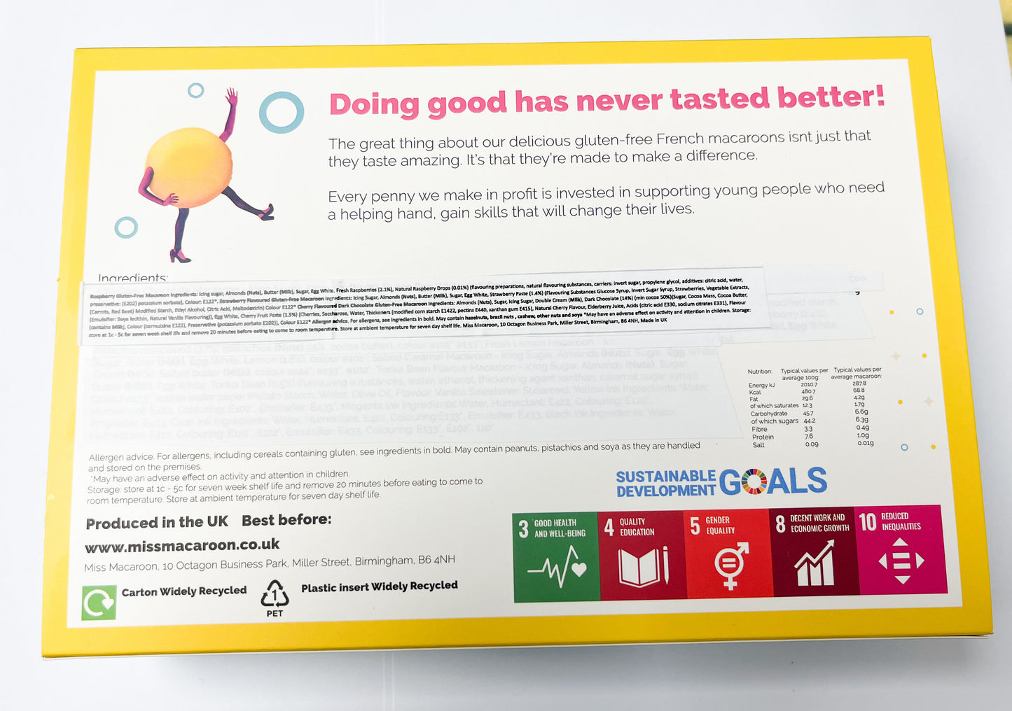 Berry Collection Macaroons Gift Box