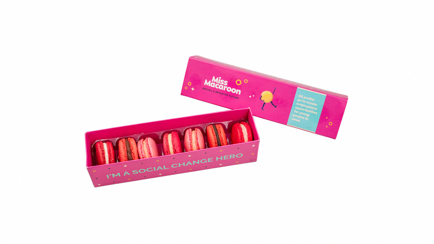 Berry Collection Macaroons Gift Box